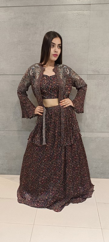 CROP TOP WITH JACKET 