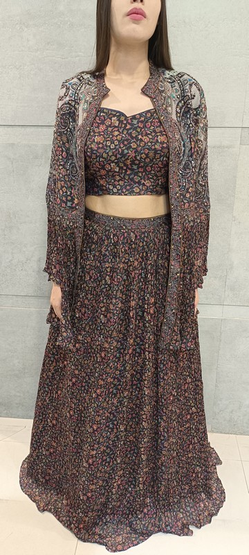 CROP TOP WITH JACKET 